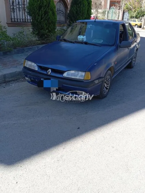 رينو 19 1999 أزرق مستعملة للبيع - 3