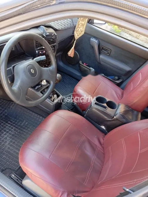 رينو 19 1999 أزرق مستعملة للبيع - 4