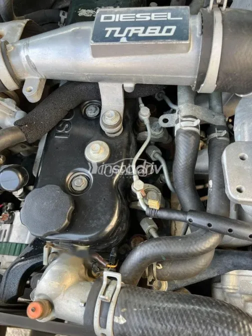 Chevrolet T-Series 2013 Green Used for Sale - 4