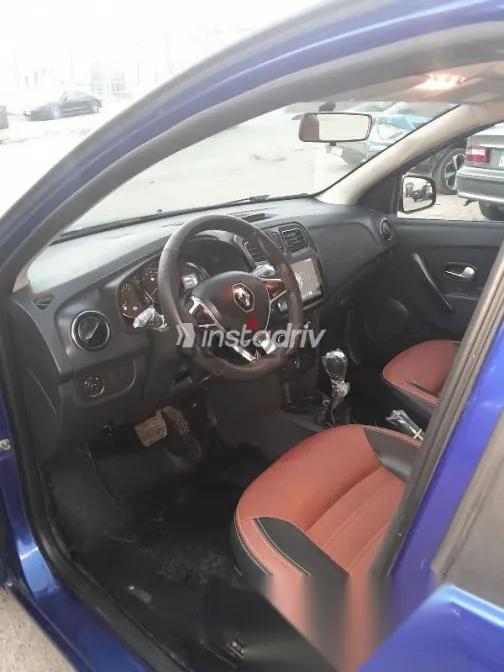 رينو سانديرو 2021 أزرق غامق مستعملة للبيع - 2