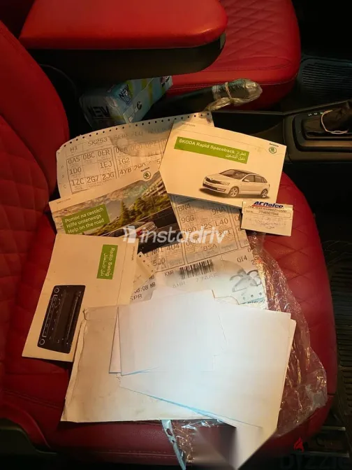 سكودا رابيد 2015 فضي مستعملة للبيع - 7