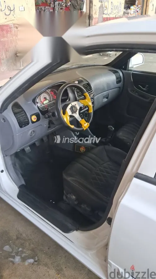 هيونداي فيرنا 2019 أبيض مستعملة للبيع - 1