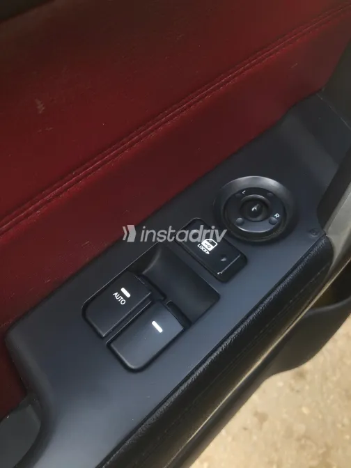 Kia Cerato 2010 White Used for Sale - 8