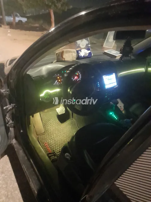 سكودا فانتازيا 2010 أبيض مستعملة للبيع - 5