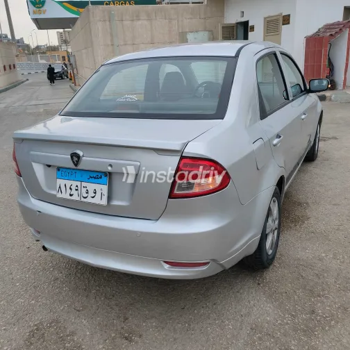 بروتون ساجا 2020 أبيض مستعملة للبيع - 2