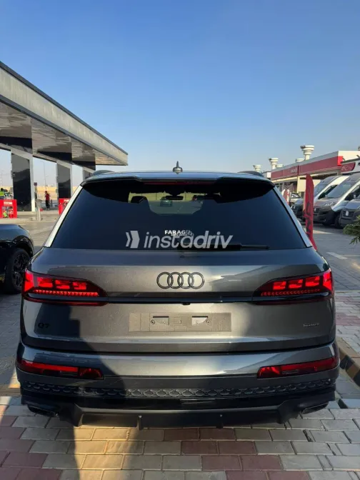 Audi Q7 2025 White Used for Sale - 2