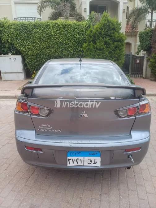 ميتسوبيشي لانسر 2015 أبيض مستعملة للبيع - 5