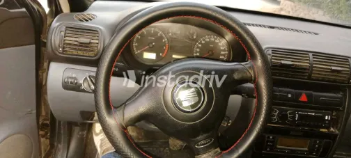 سيات توليدو 2001 أبيض مستعملة للبيع - 3