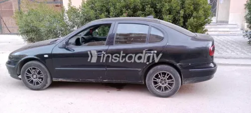 سيات توليدو 2001 أبيض مستعملة للبيع - 6