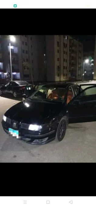 سيات توليدو 2001 أبيض مستعملة للبيع