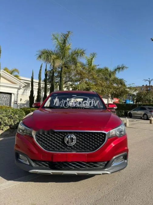 MG ZS 2022 Red Used for Sale - 1