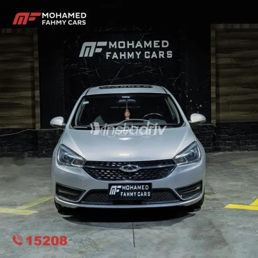 شيرى اريزو 5 2022 ذهبي مستعملة للبيع - 1