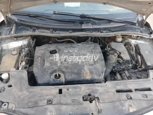 تويوتا كورولا 2008 فضي مستعملة للبيع - 7