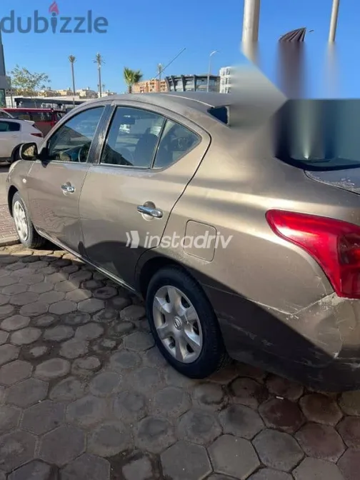 نيسان صنى 2014 بيج مستعملة للبيع - 5