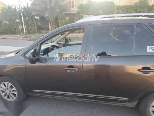 Kia Carens 2013 Brown Used for Sale - 5