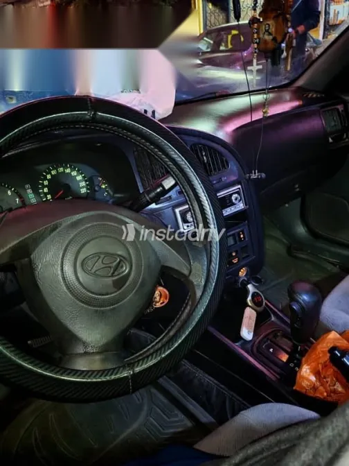 هيونداي إلنترا 2005 فضي مستعملة للبيع - 6