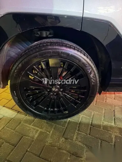 Hyundai Santa Fe 2025 Silver Used for Sale - 4