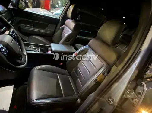 Hyundai Santa Fe 2025 Silver Used for Sale - 7