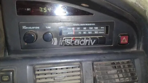 تويوتا كورولا 1991 أبيض مستعملة للبيع - 3