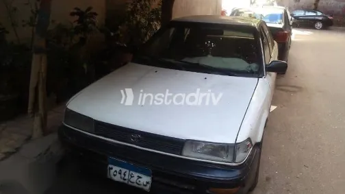 تويوتا كورولا 1991 أبيض مستعملة للبيع - 9