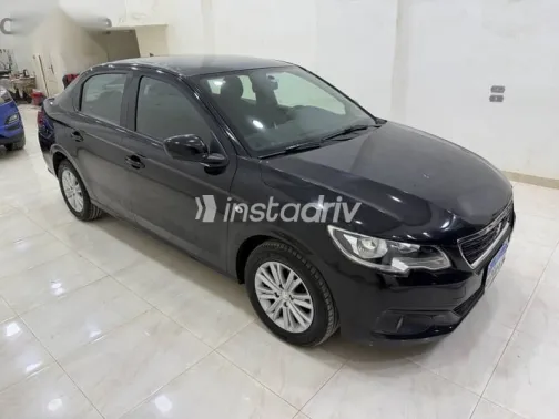 بيجو 301 2019 أسود مستعملة للبيع - 2