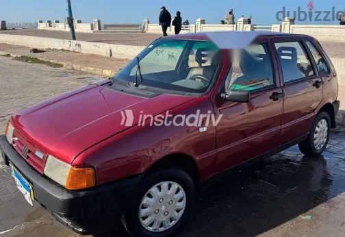 فيات اونو 2000 أحمر مستعملة للبيع - 1