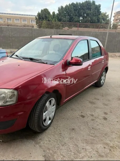 Renault Logan 2010 Red Used for Sale - 6