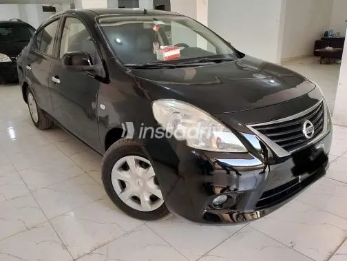 نيسان صنى 2014 أسود مستعملة للبيع - 2