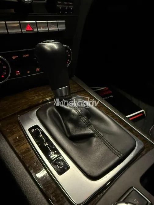 مرسيدس C 180 2014 أسود مستعملة للبيع - 9