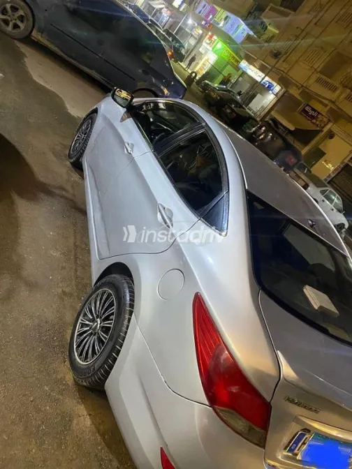 هيونداي سولاريس 2016 أبيض مستعملة للبيع - 4