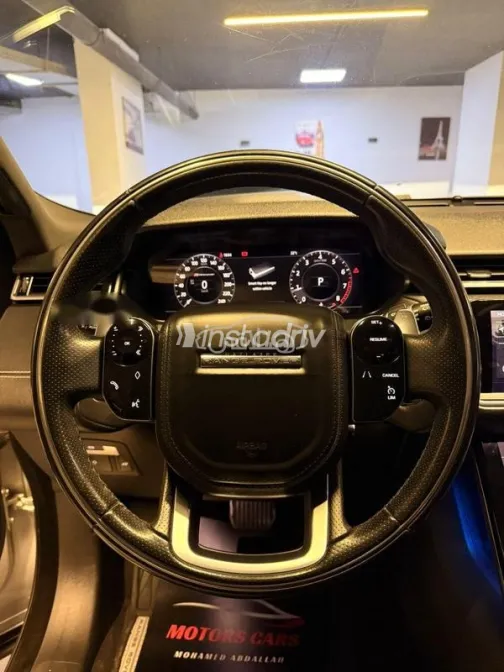 Land Rover Velar 2020 Silver Used for Sale - 4