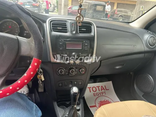 Renault Logan 2017 White Used for Sale - 2