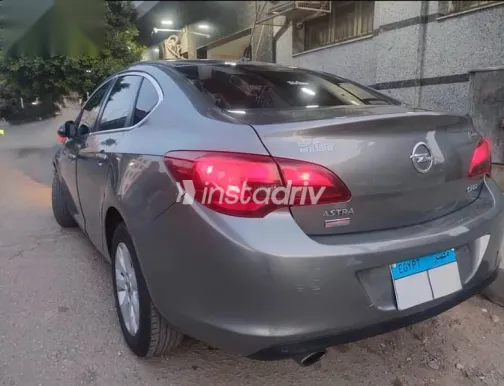 اوبل أسترا 2020 رمادي مستعملة للبيع - 6