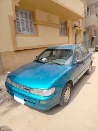 تويوتا كورولا 1997 أزرق غامق مستعملة للبيع