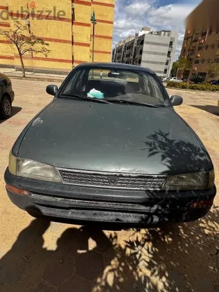 تويوتا كورولا 1992 أخضر مستعملة للبيع