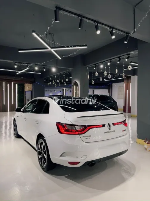 Renault Megane 2020 White Used for Sale - 3