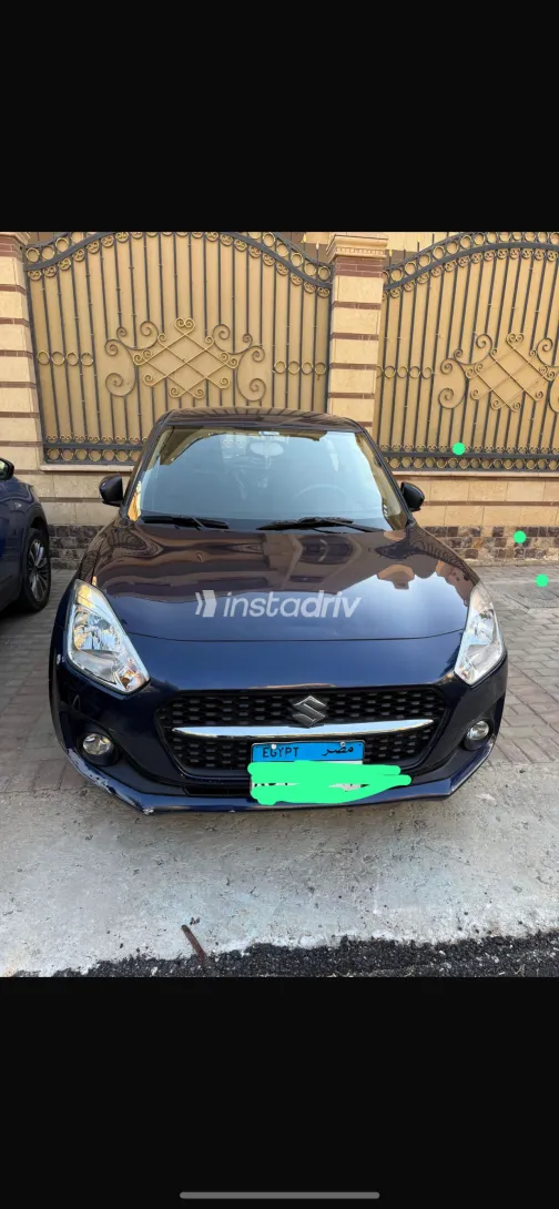 Suzuki Swift 2022 White Used for Sale - 3