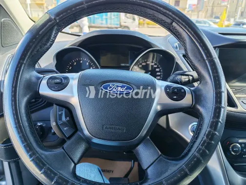 فورد كوجا 2016 أبيض مستعملة للبيع - 1