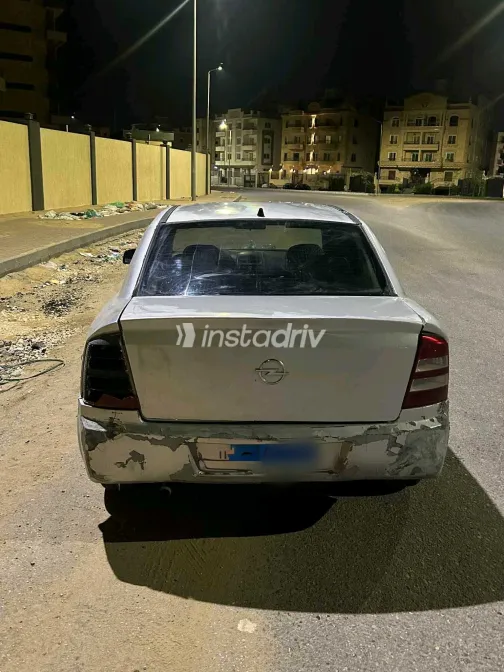 اوبل أسترا 2007 أبيض مستعملة للبيع - 3