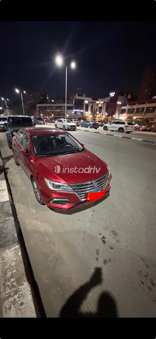 ام جى 5 2022 أبيض مستعملة للبيع - 1