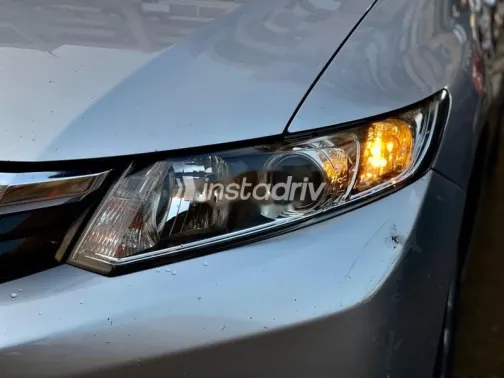 هوندا سيفك 2013 فضي مستعملة للبيع - 3