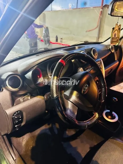 لادا 2017 2017 أخضر مستعملة للبيع - 8