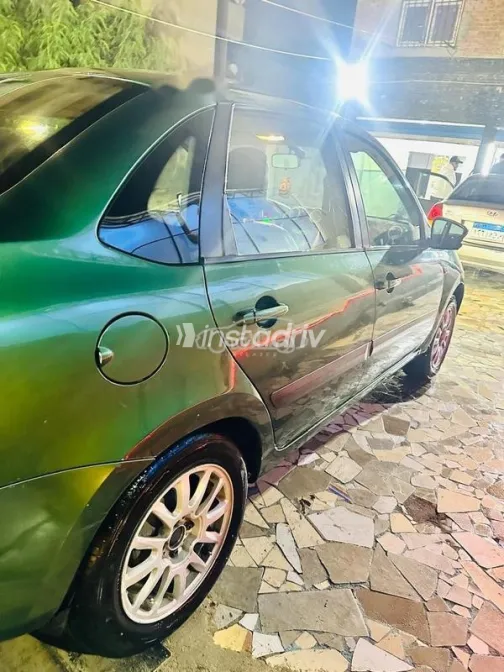 لادا 2017 2017 أخضر مستعملة للبيع - 9