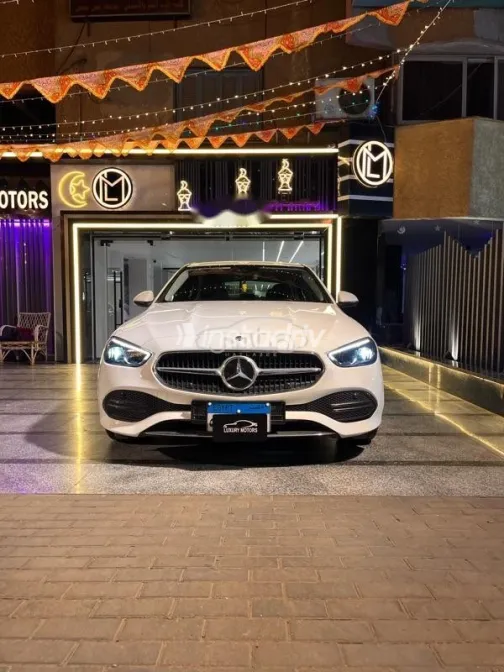 Mercedes C 180 2022 White Used for Sale - 1