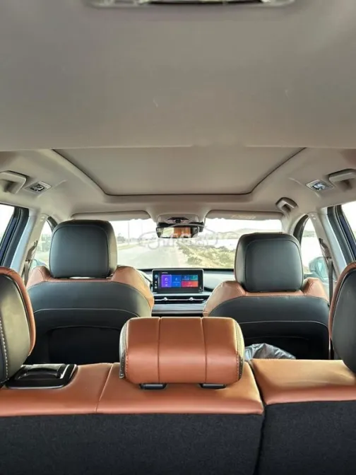 شيرى تيجو 8 برو 2024 أبيض مستعملة للبيع - 3