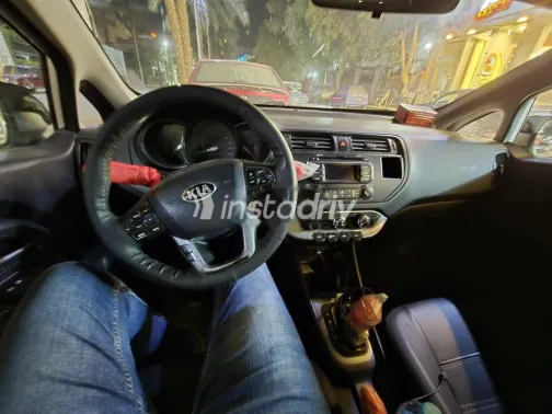 Kia Rio 2013 Silver Used for Sale - 9