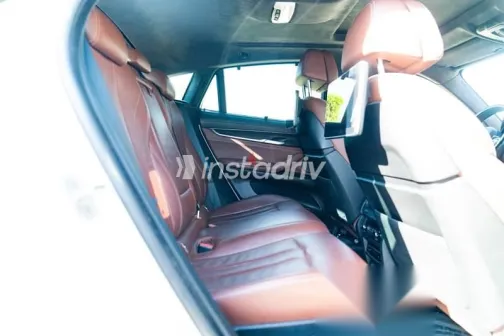 بي ام دبليو X6 2018 أبيض مستعملة للبيع - 10