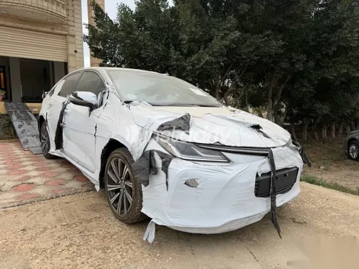 تويوتا كورولا 2023 فضي جديدة للبيع - 3