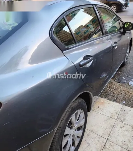 هوندا سيفك 2012 رمادي مستعملة للبيع - 3