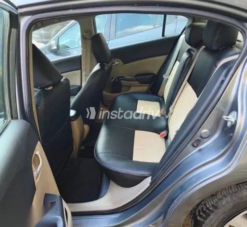 هوندا سيفك 2012 رمادي مستعملة للبيع - 5